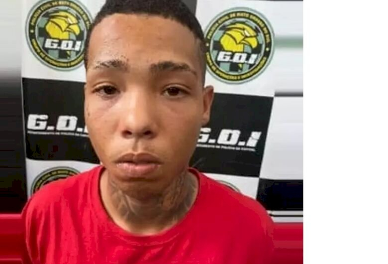 Jovem morre após ser baleado dentro de carro em bairro de Campo Grande Jovem morre após ser baleado dentro de carro em bairro de Campo Grande