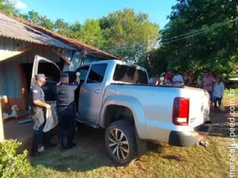 Alvo de emboscada, homem é executado com mais de 40 tiros na fronteira Alvo de emboscada, homem é executado com mais de 40 tiros na fronteira
