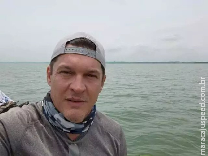Amigos caem de barco e homem morre afogado durante pescaria em Brasilândia Amigos caem de barco e homem morre afogado durante pescaria em Brasilândia
