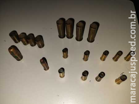 Homem de 71 anos é preso no Alambari CUT por porte de munição após acusado de ameaçar ex-mulher com arma de fogo Homem de 71 anos é preso no Alambari CUT por porte de munição após acusado de ameaçar ex-mulher com arma de fogo