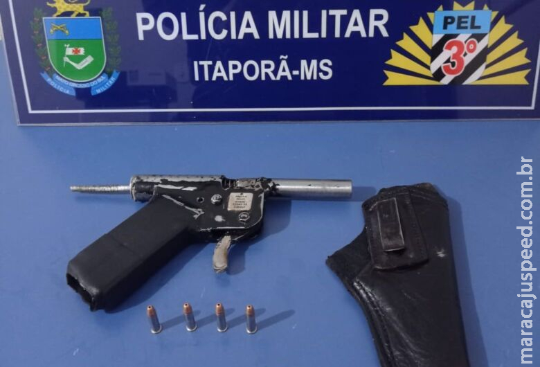 Indivíduo armado é detido após ameaçar vizinhos Indivíduo armado é detido após ameaçar vizinhos