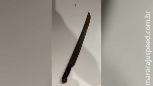 Jovem é esfaqueado pelo tio em Corumbá Jovem é esfaqueado pelo tio em Corumbá