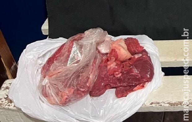 Jovem é preso em flagrante após furtar carne em supermercado de Nova Andradina Jovem é preso em flagrante após furtar carne em supermercado de Nova Andradina