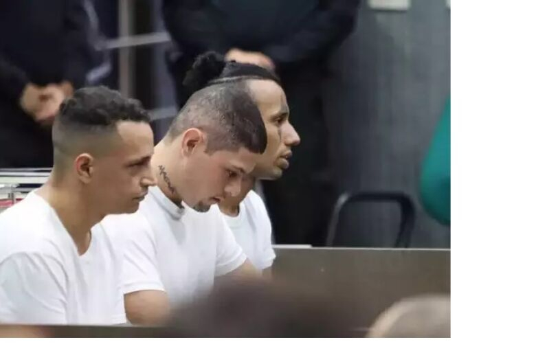Justiça condena dupla a 23 anos de prisão por execução de empresário Justiça condena dupla a 23 anos de prisão por execução de empresário