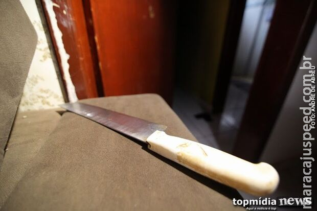 Madrasta e enteada saem no tapa na Vila Aimoré Madrasta e enteada saem no tapa na Vila Aimoré