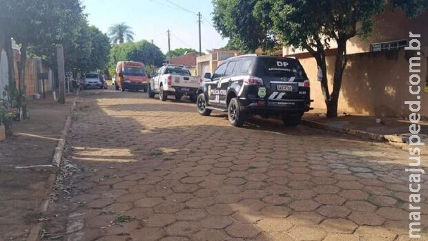 Mãe encontra filho morto no fundo de casa em Bataguassu Mãe encontra filho morto no fundo de casa em Bataguassu