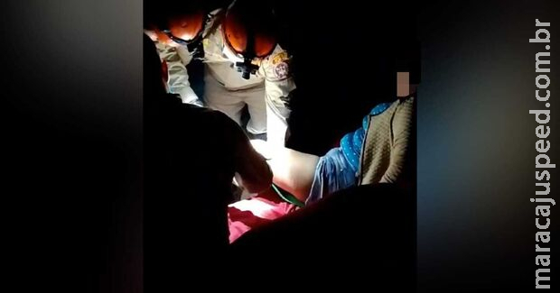 Marido quebra a perna da esposa após agredi-la com pedaço de pau em Ponta Porã Marido quebra a perna da esposa após agredi-la com pedaço de pau em Ponta Porã