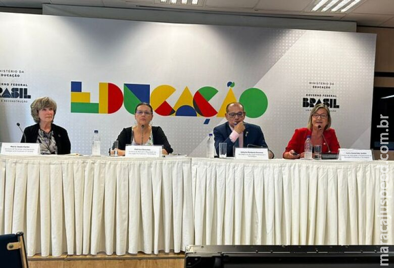 MEC amplia oportunidades no Mulheres Mil MEC amplia oportunidades no Mulheres Mil