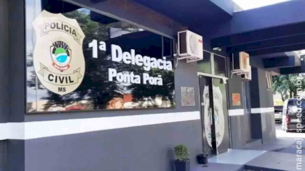 Motociclista é lançado e morre em acidente com carro em cruzamento de rua de Ponta Porã Motociclista é lançado e morre em acidente com carro em cruzamento de rua de Ponta Porã