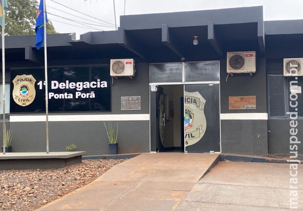 Mulher é presa com revólver escondido na mochila em Ponta Porã Mulher é presa com revólver escondido na mochila em Ponta Porã