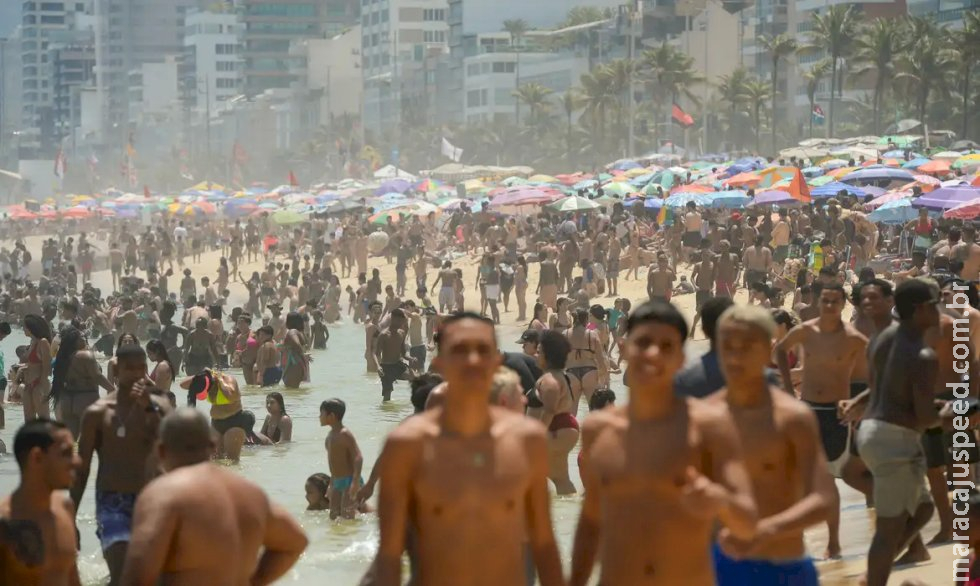 Pelo segundo dia, Rio de Janeiro bate recorde e sensação térmica chega a 62ºC Pelo segundo dia, Rio de Janeiro bate recorde e sensação térmica chega a 62ºC