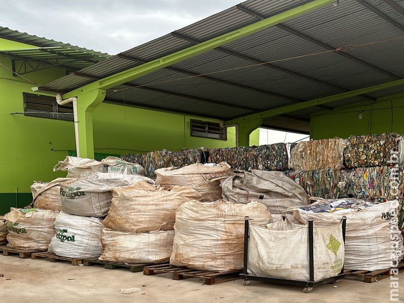 Prefeitura e Recicla Maracaju arrecadam 7 toneladas de recicláveis com a campanha A reciclagem não tira férias Prefeitura e Recicla Maracaju arrecadam 7 toneladas de recicláveis com a campanha A reciclagem não tira férias