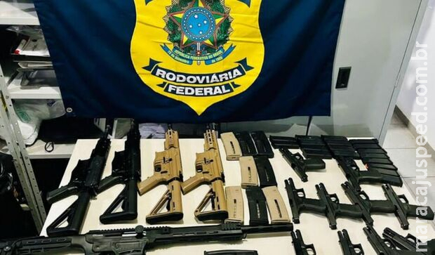 PRF apreende em Bataguassu fuzis e pistolas que tinham como destino o Rio de Janeiro