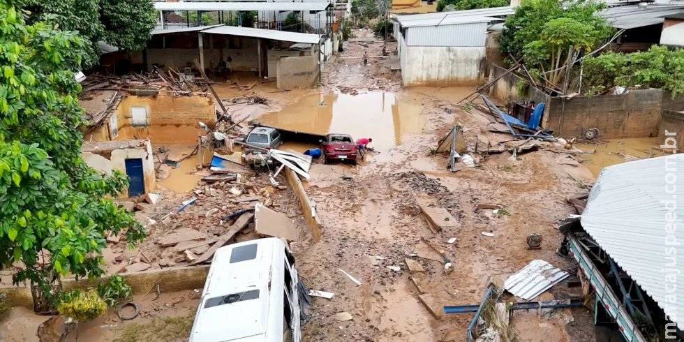 Sobe para 19 número de mortes pelas chuvas no Espírito Santo