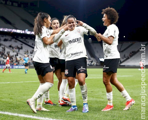 Clássico entre Santos x Corinthians abre rodada do Brasileiro Feminino