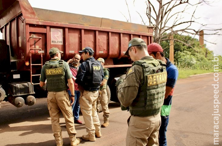 Agentes do Detran fazem curso de fiscalização ambiental em parceria com a PRF Agentes do Detran fazem curso de fiscalização ambiental em parceria com a PRF