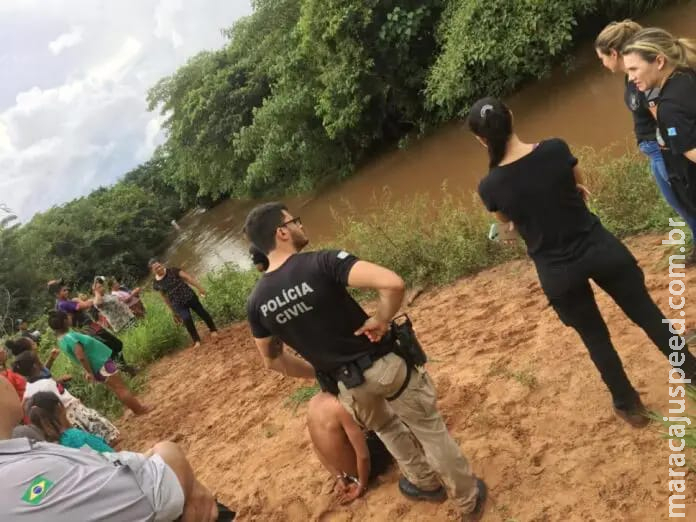 Bombeiros procuram cabeça de homem esquartejado em Amambai Bombeiros procuram cabeça de homem esquartejado em Amambai