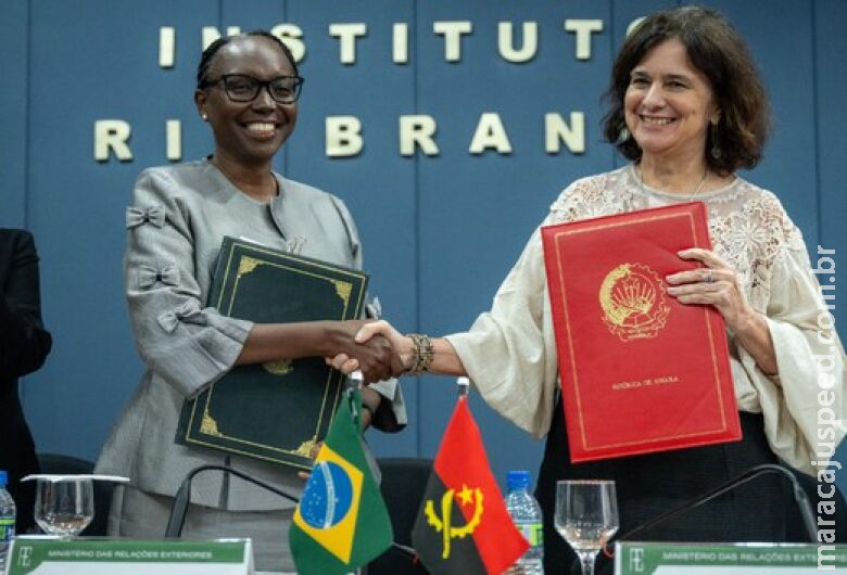Brasil e Angola firmam parceria para formação de recursos humanos em saúde Brasil e Angola firmam parceria para formação de recursos humanos em saúde
