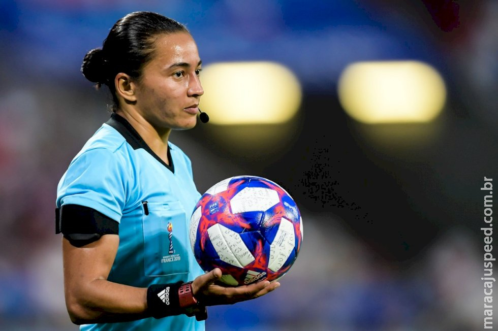 Brasileirão terá arbitragem 100% feminina pela primeira vez, em Internacional x Atlético-GO Brasileirão terá arbitragem 100% feminina pela primeira vez, em Internacional x Atlético-GO