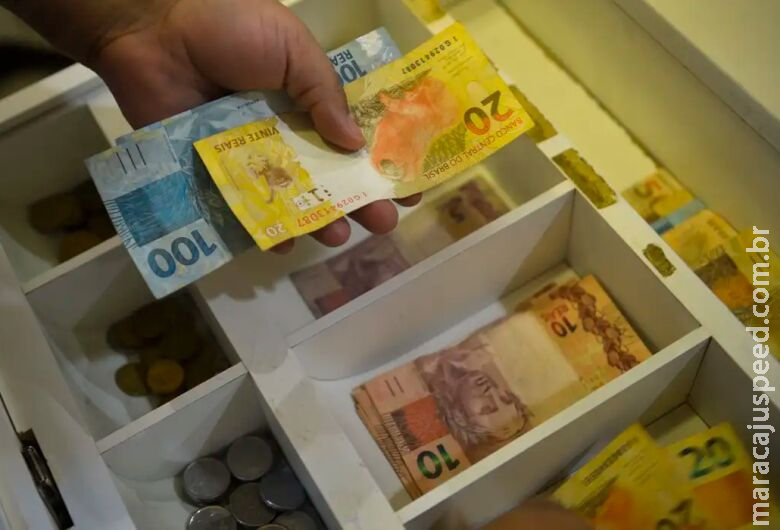 Caixa libera abono do PIS/Pasep para nascidos em março e abril Caixa libera abono do PIS/Pasep para nascidos em março e abril