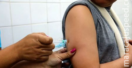 Com doses próximas do vencimento, Saúde amplia vacinação contra dengue Com doses próximas do vencimento, Saúde amplia vacinação contra dengue