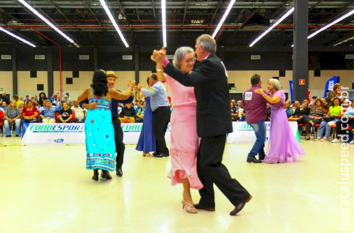 Competição de Dança de Salão dá início aos Jogos da Melhor Idade de 2024 Competição de Dança de Salão dá início aos Jogos da Melhor Idade de 2024