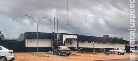 Equipe da Polícia Militar Ambiental (PMA) Apreende Veículo com Produtos de Contrabando em Sidrolândia