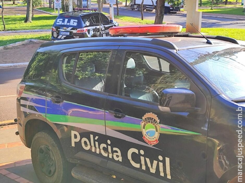 Funcionária de frigorífico procura polícia após ser chamada de Funcionária de frigorífico procura polícia após ser chamada de