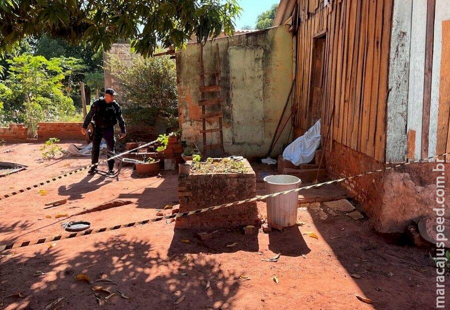 Homem é encontrado morto dentro de casa de ex-mulher após invasão em Ivinhema Homem é encontrado morto dentro de casa de ex-mulher após invasão em Ivinhema