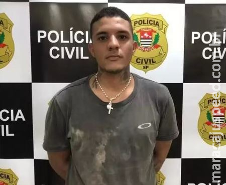 Homem é preso suspeito de matar jovem a facadas após vítima abraçar a namorada dele em Mineiros Homem é preso suspeito de matar jovem a facadas após vítima abraçar a namorada dele em Mineiros