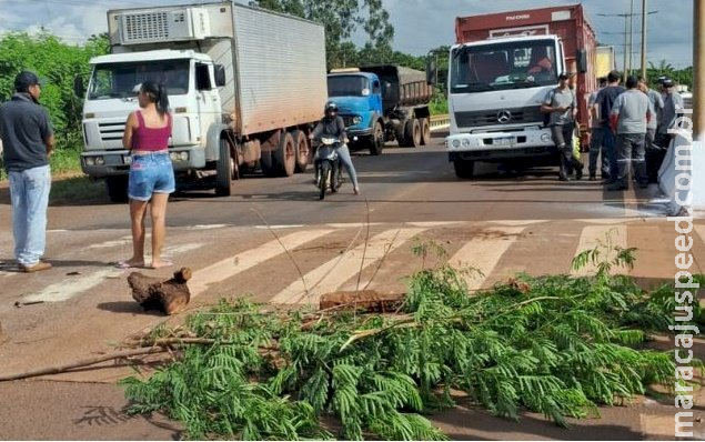 Indígenas planejam protesto neste sábado (27) na rodovia entre Dourados e Itaporã Indígenas planejam protesto neste sábado (27) na rodovia entre Dourados e Itaporã