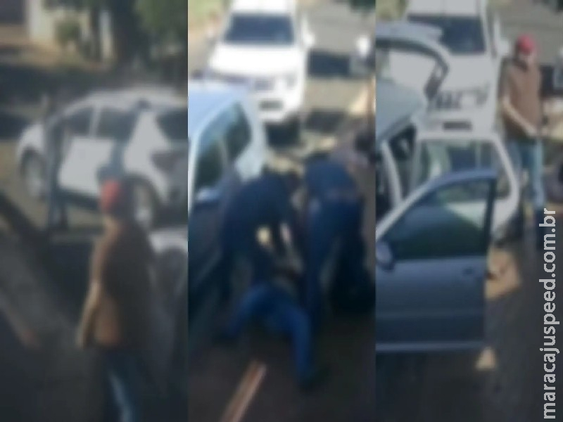Justiça proíbe policiais envolvidos em ataque a jornalista de prestar serviços em Nova Andradina Justiça proíbe policiais envolvidos em ataque a jornalista de prestar serviços em Nova Andradina