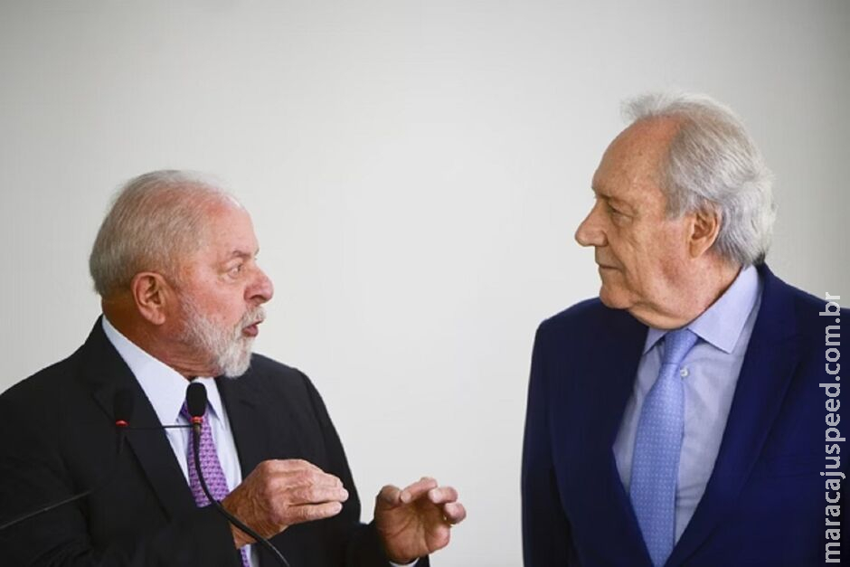 Lula mantém saidinha de presos para visitar familiares em datas festivas Lula mantém saidinha de presos para visitar familiares em datas festivas