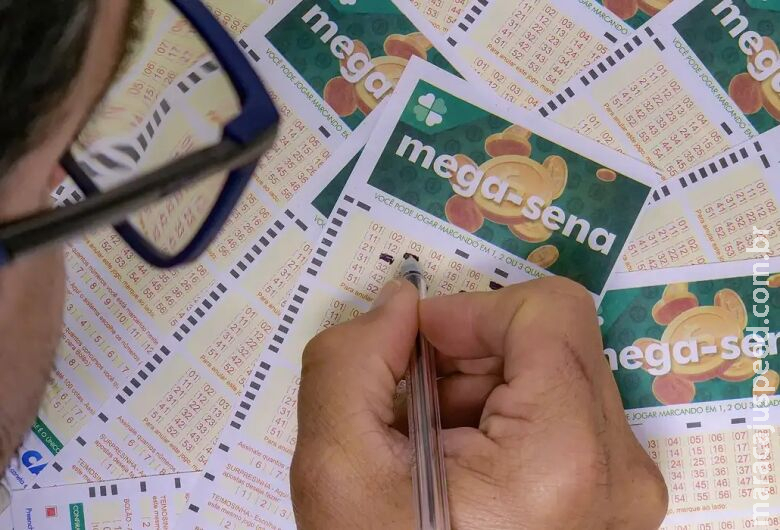 Mega-Sena sorteia nesta quinta-feira prêmio acumulado em R$ 13 milhões Mega-Sena sorteia nesta quinta-feira prêmio acumulado em R$ 13 milhões