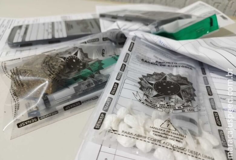 Polícia encontra droga escondida na laje e na cueca de interno do semiaberto Polícia encontra droga escondida na laje e na cueca de interno do semiaberto
