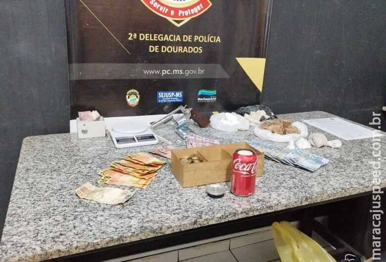 Polícia fecha Polícia fecha