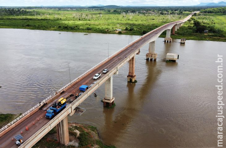 Ponte sobre rio Paraguai passa por 2ª etapa de concretagem e ficará interditada neste fim de semana