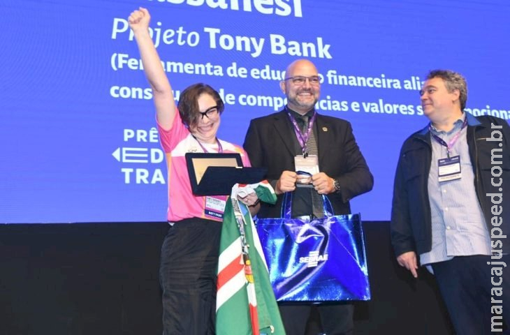 Professora da Rede Estadual de Ensino vence prêmio nacional de educação Professora da Rede Estadual de Ensino vence prêmio nacional de educação