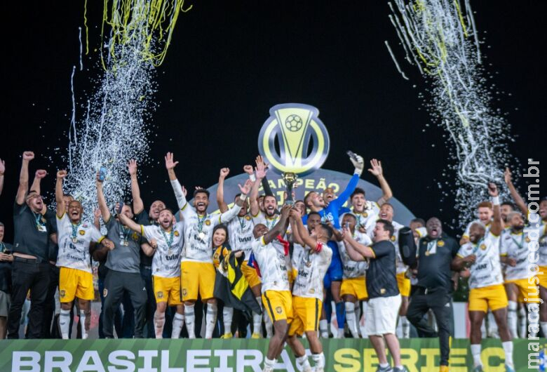 Série B do Brasileirão começa hoje com quatro partidas Série B do Brasileirão começa hoje com quatro partidas