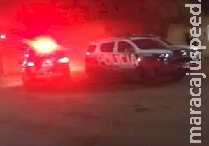 Suspeito de roubos e furtos reage à abordagem, troca tiros com a PM e é baleado Suspeito de roubos e furtos reage à abordagem, troca tiros com a PM e é baleado
