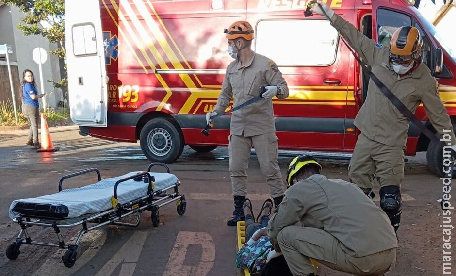 Adolescente bate bicicleta em carro em Chapadão do Sul Adolescente bate bicicleta em carro em Chapadão do Sul