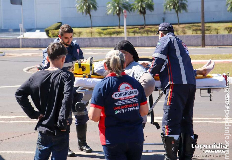 Batida entre motos deixa dois feridos na Avenida Gury Marques Batida entre motos deixa dois feridos na Avenida Gury Marques