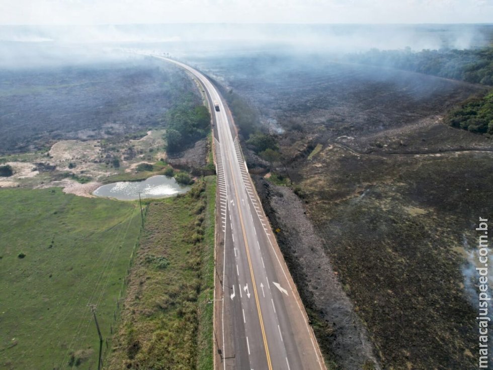 Bombeiros de MS atuam no combate a incêndios florestais no Pantanal e em Naviraí
