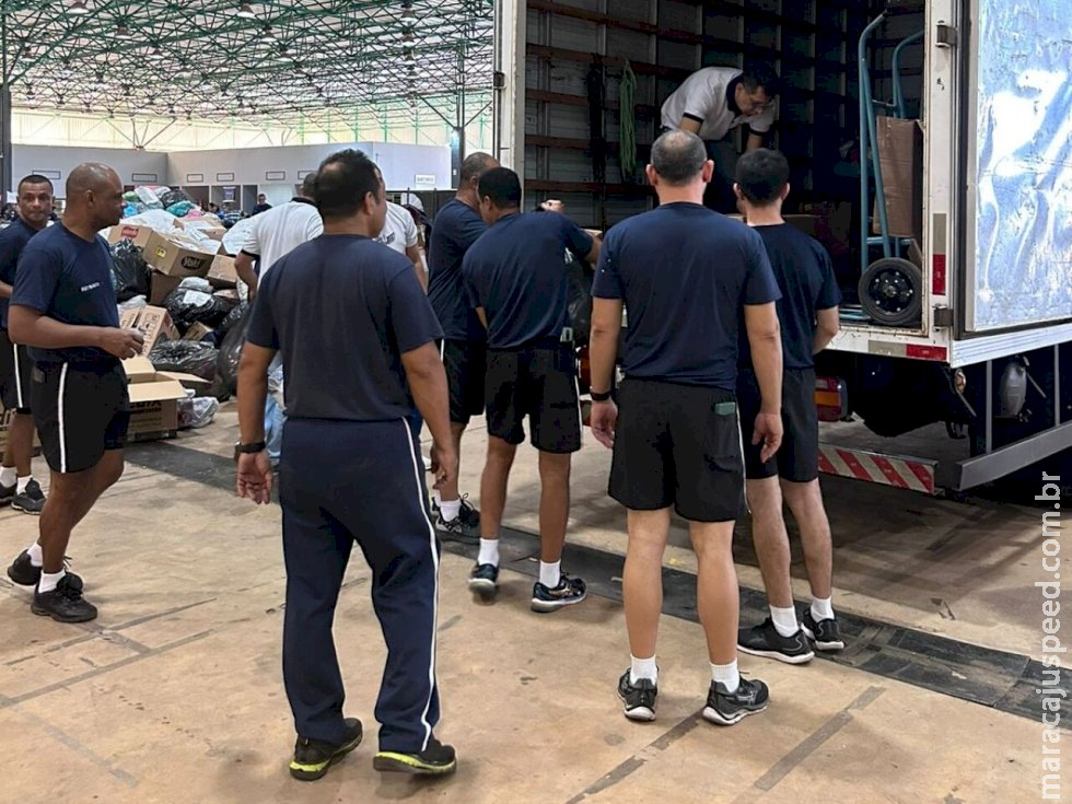 Cassems entrega itens arrecadados para campanha em prol da população gaúcha Cassems entrega itens arrecadados para campanha em prol da população gaúcha