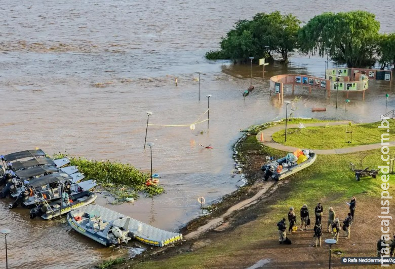 Chuvas no RS deixam 154 mortos e mais de 618 mil pessoas fora de casa Chuvas no RS deixam 154 mortos e mais de 618 mil pessoas fora de casa