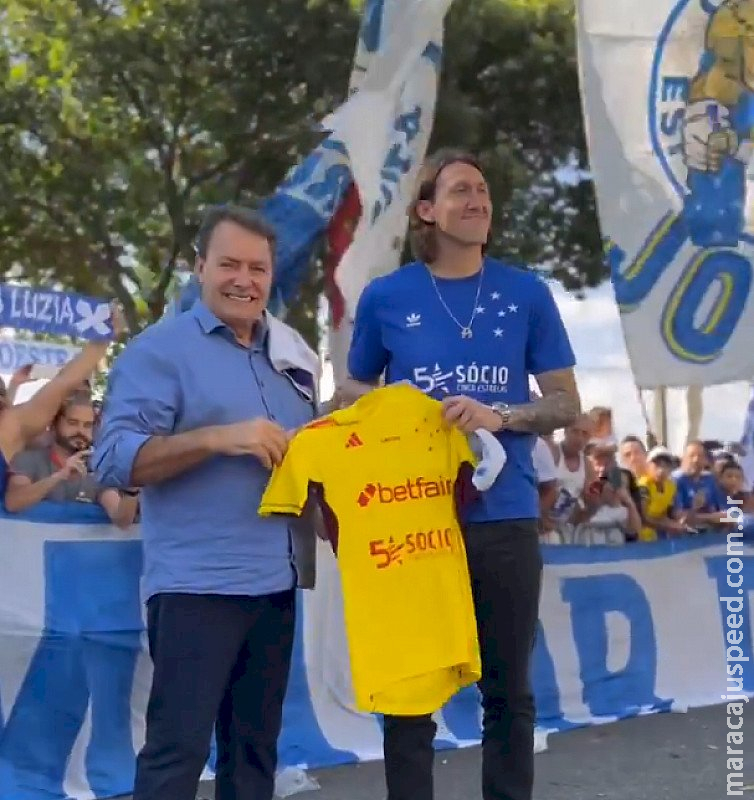Cruzeiro anuncia contratação de Cássio até 2027