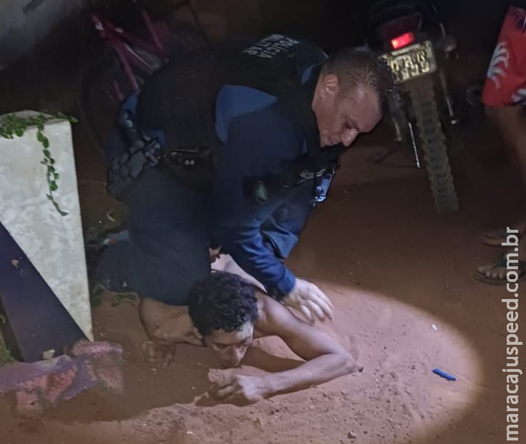 Em Brasilândia, homem é morto com facada nas costas Em Brasilândia, homem é morto com facada nas costas