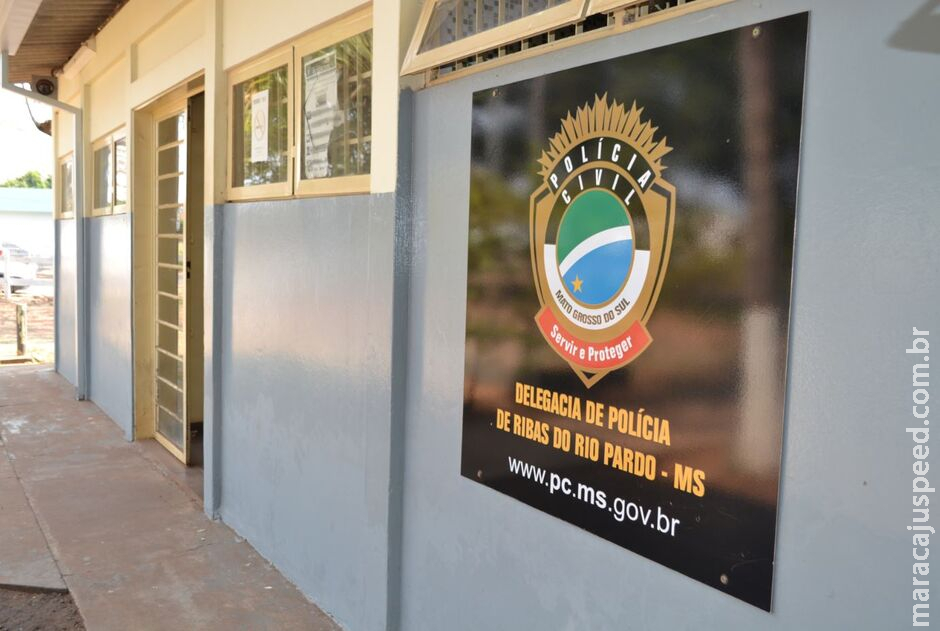 Em briga por uso de espaço comum, homem agride vizinhos de kitnets em Ribas do Rio Pardo Em briga por uso de espaço comum, homem agride vizinhos de kitnets em Ribas do Rio Pardo