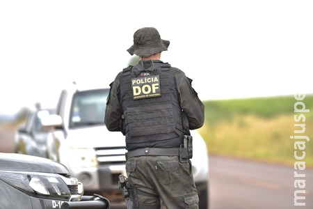 Foragido da justiça é preso pelo DOF seguindo para Ponta Porã em veículo de passageiro por aplicativo Foragido da justiça é preso pelo DOF seguindo para Ponta Porã em veículo de passageiro por aplicativo