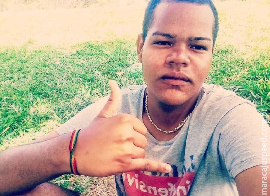 Homem é condenado a 5 anos de prisão por esfaquear e matar travesti em Campo Grande Homem é condenado a 5 anos de prisão por esfaquear e matar travesti em Campo Grande